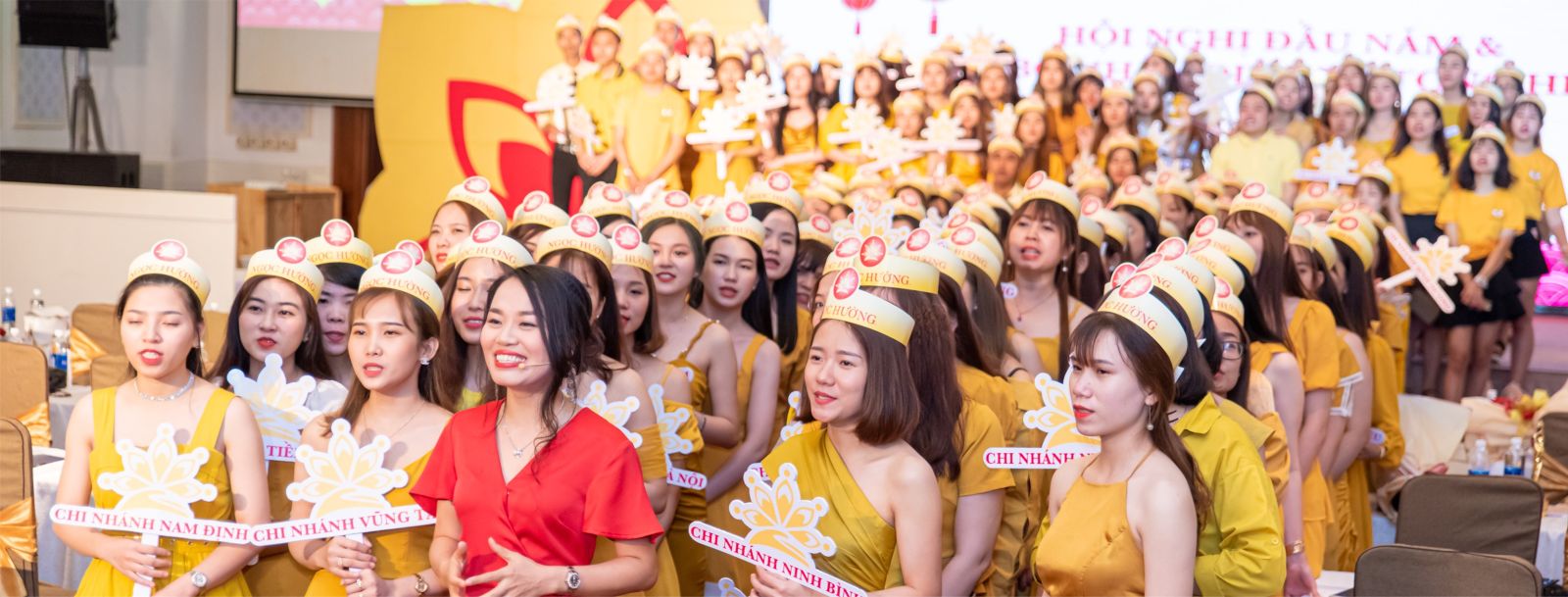 KHÁCH HÀNG NÓI VỀ NGỌC HƯỜNG