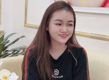 Em gái Ngọc Hân chia sẻ khi làm lông mày